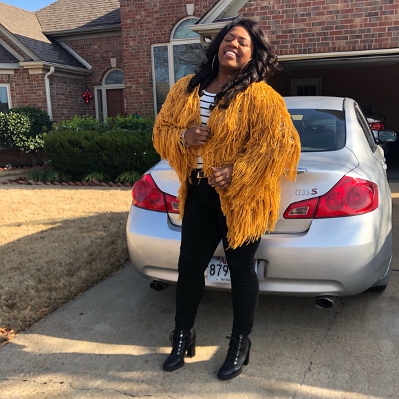 Meet your Posher, Trecee - Picture 1 of 1